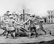 2 февраля - День воинской славы России - День разгрома советскими войсками немецко-фашистских войск в Сталинградской битве (1943 год)
