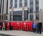 Президент Республики Татарстан Рустам Минниханов поздравил золотых призёров престижных соревнований по пожарно-спасательному спорту