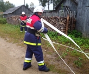 Добровольцы учатся тушить пожары