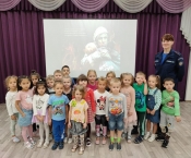 Сотрудники Одинцовского отделения ВДПО заглянули в гости к дошколятам