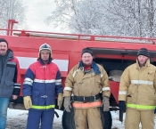 Пожарно-тактическое занятие с добровольными пожарными  Каргопольского округа